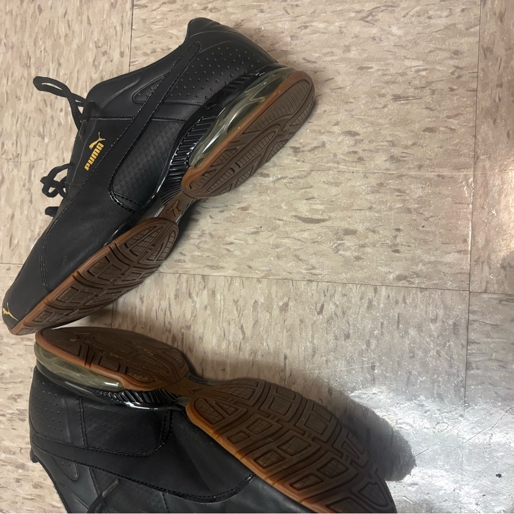 Puma Black Sneakers with Padded Ankle Support